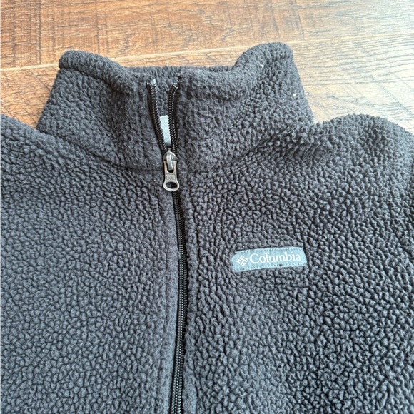 Boy’s Columbia Charcoal Fleece Jacket - Picture 2 of 3